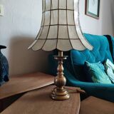 Large pagoda table lamp to place mother-of-pearl capiz brass base