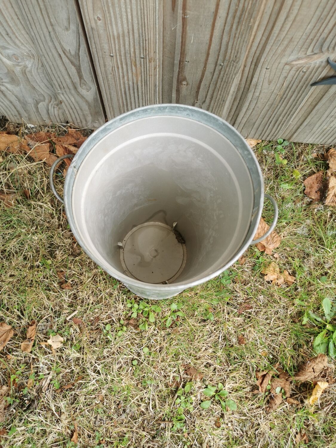 Zinc florist vase, n°9
