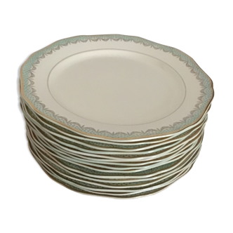 Set of 15 Longwy flat plates, Trianon model