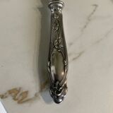 Leg cutlery set. Silver handles.