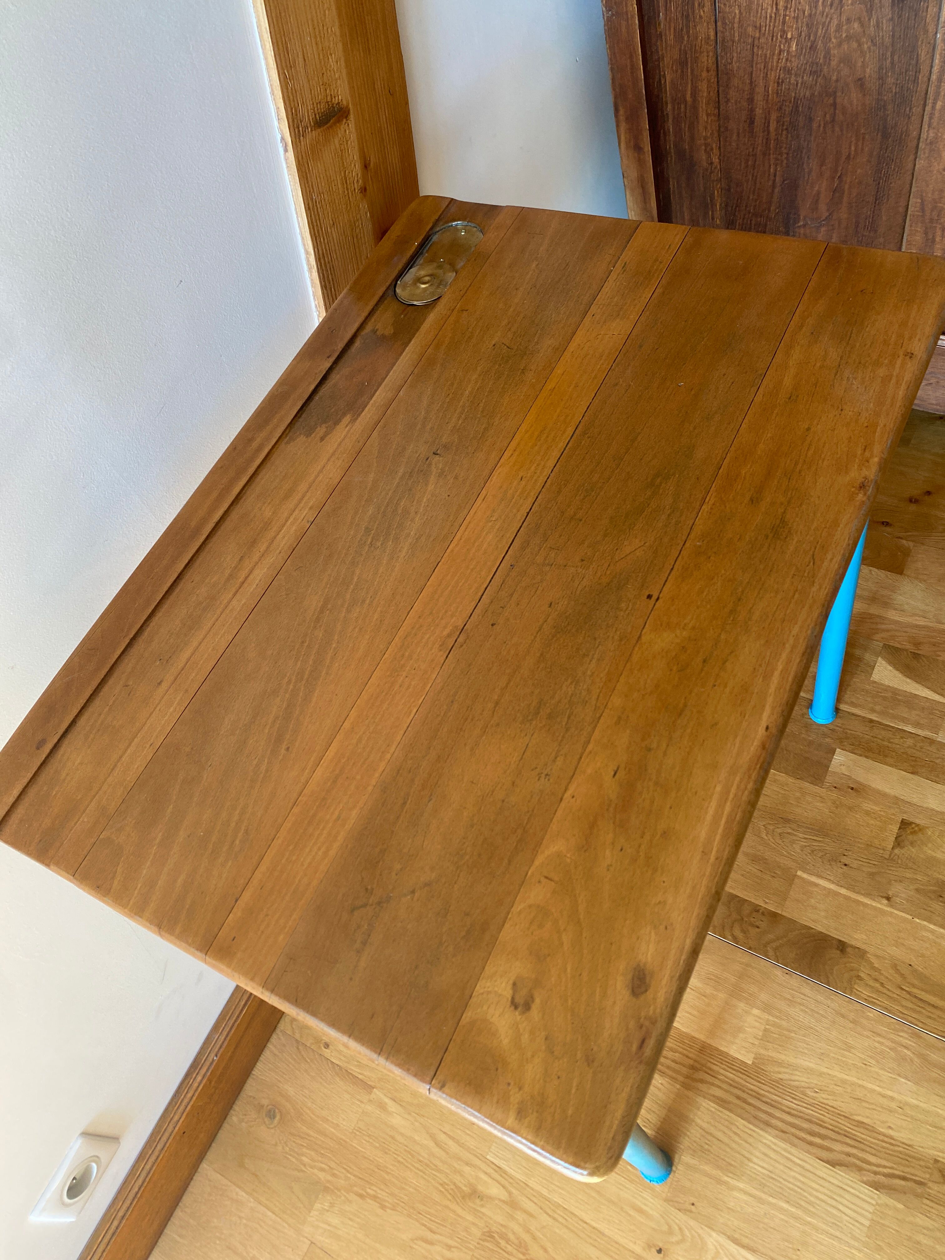 Delagrave School Office