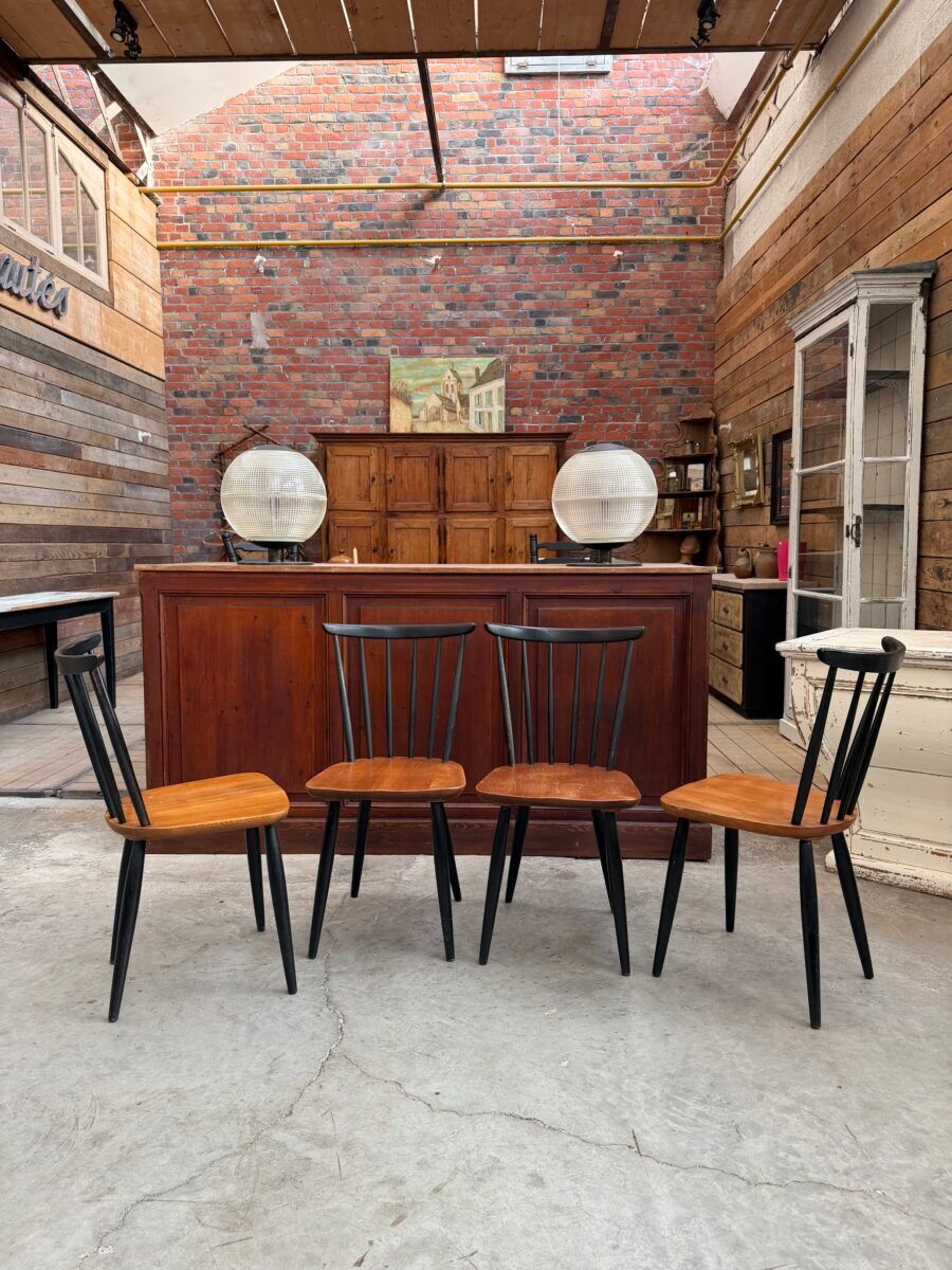Set of 4 Scandinavian chairs