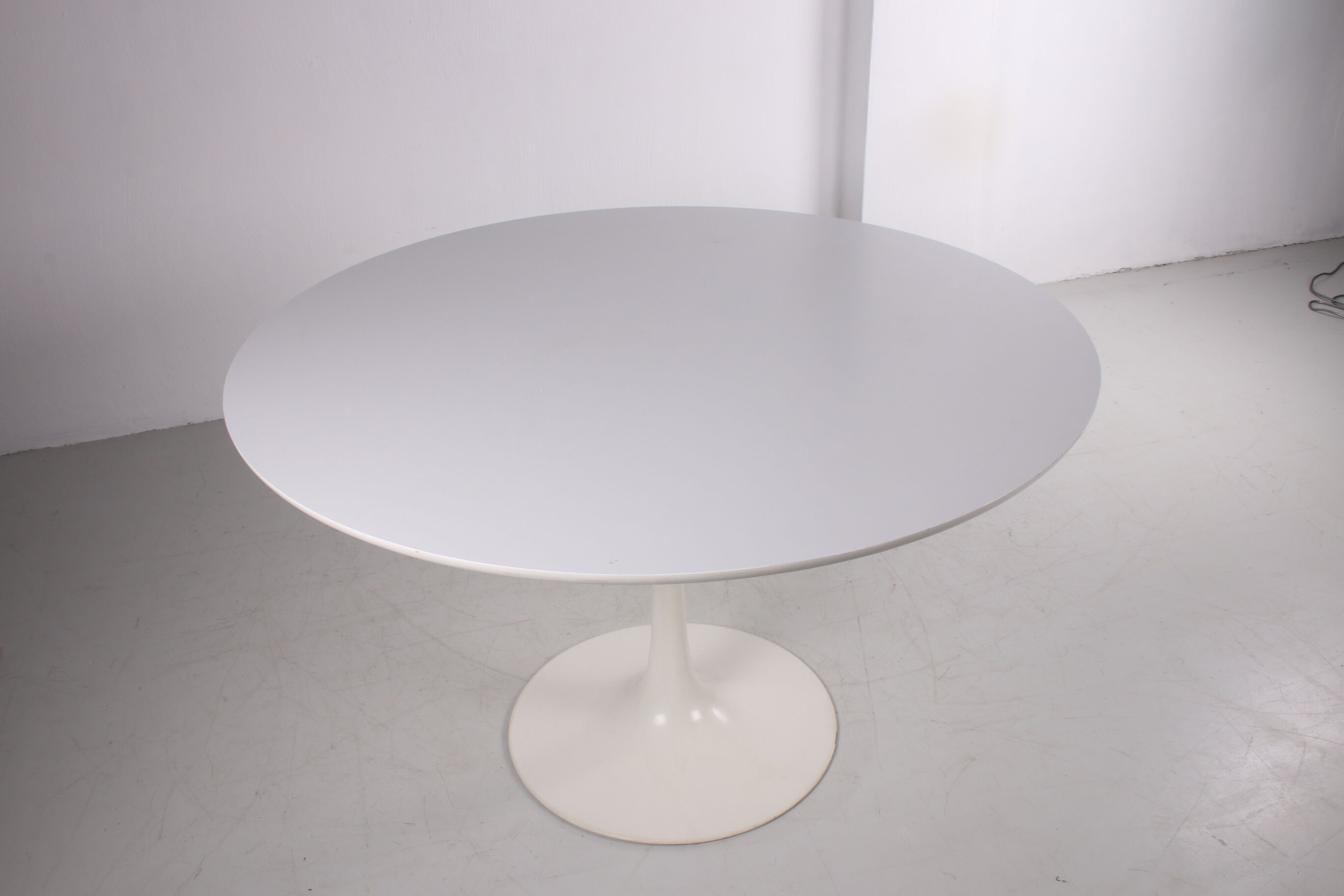 Set of table with 4 chairs designed by Maurice Burke made by Arkana
