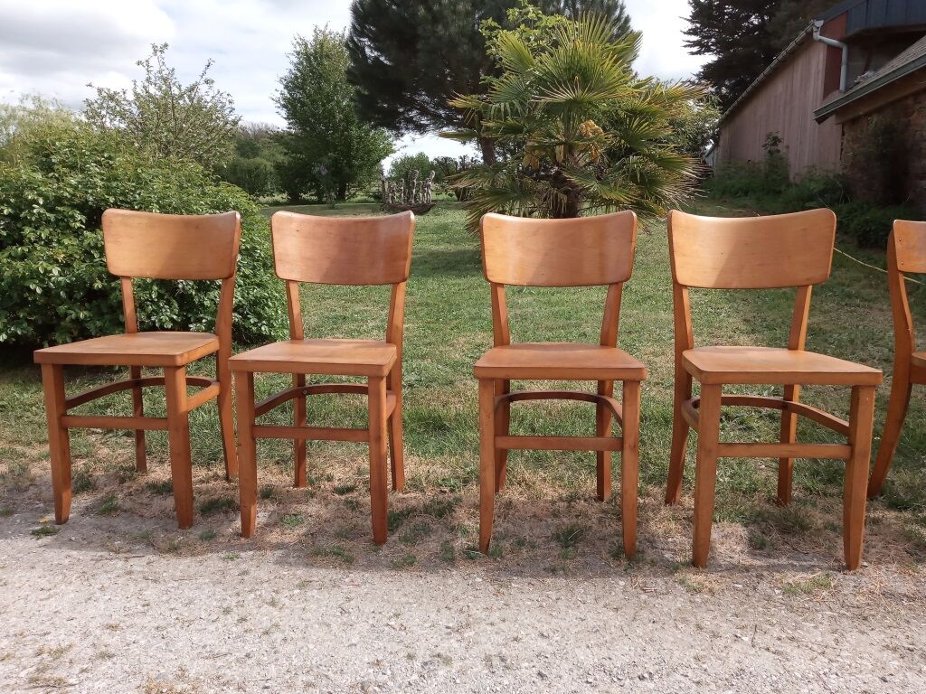 Lot of 4 bistro chairs