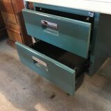 Two-coloured industrial metal office