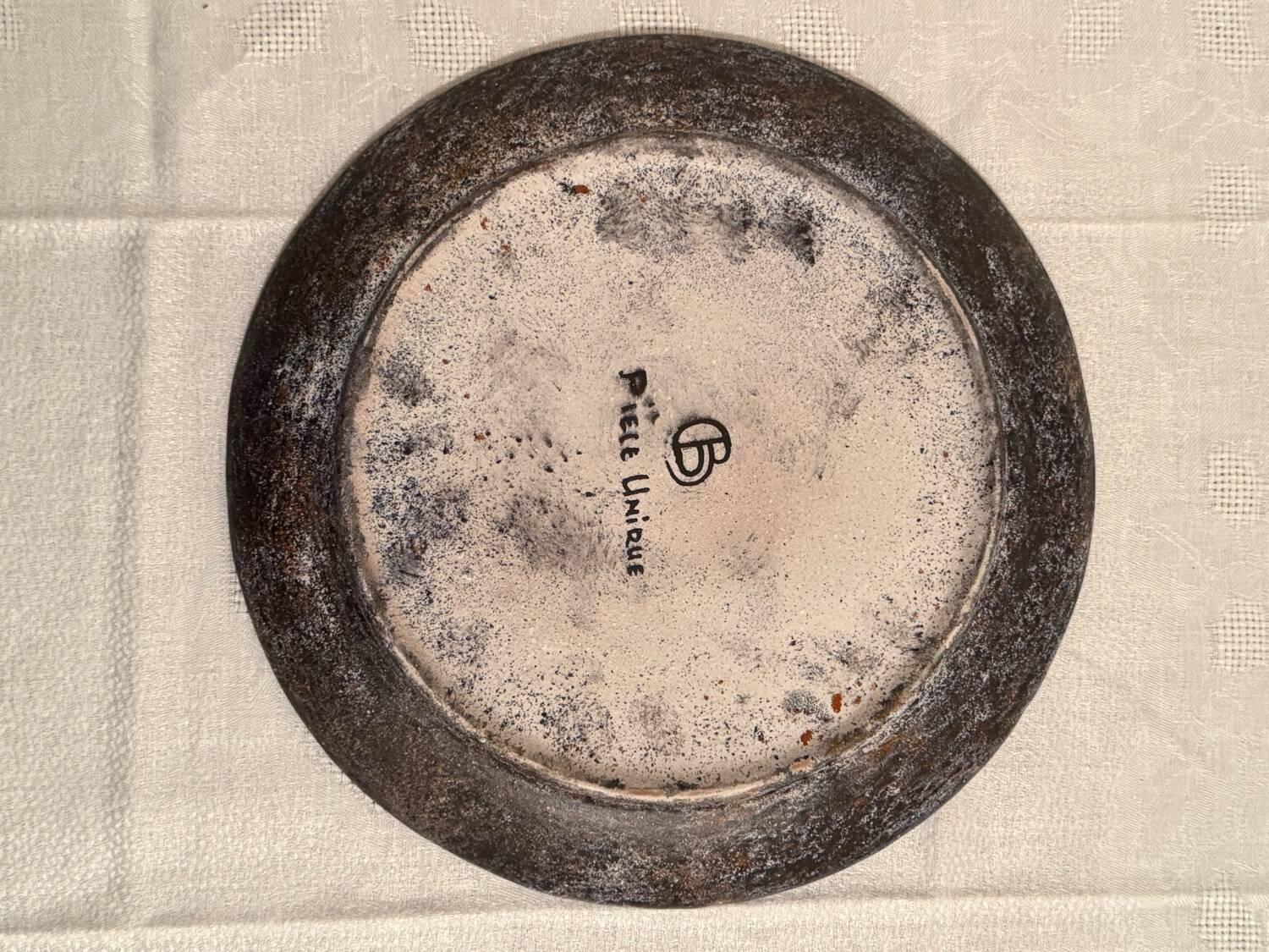 Large flat plate, signed unique piece, by Bernard Buffat