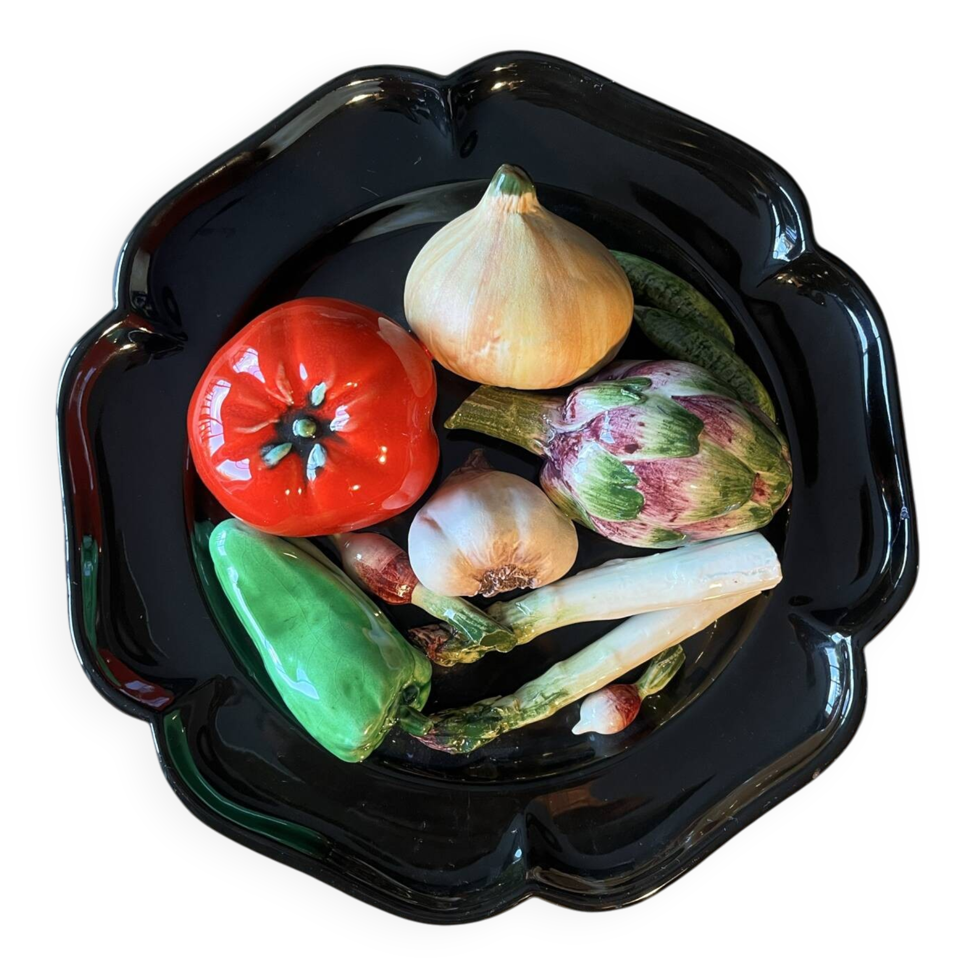 Assiette trompe l’oeil vallauris aux légumes