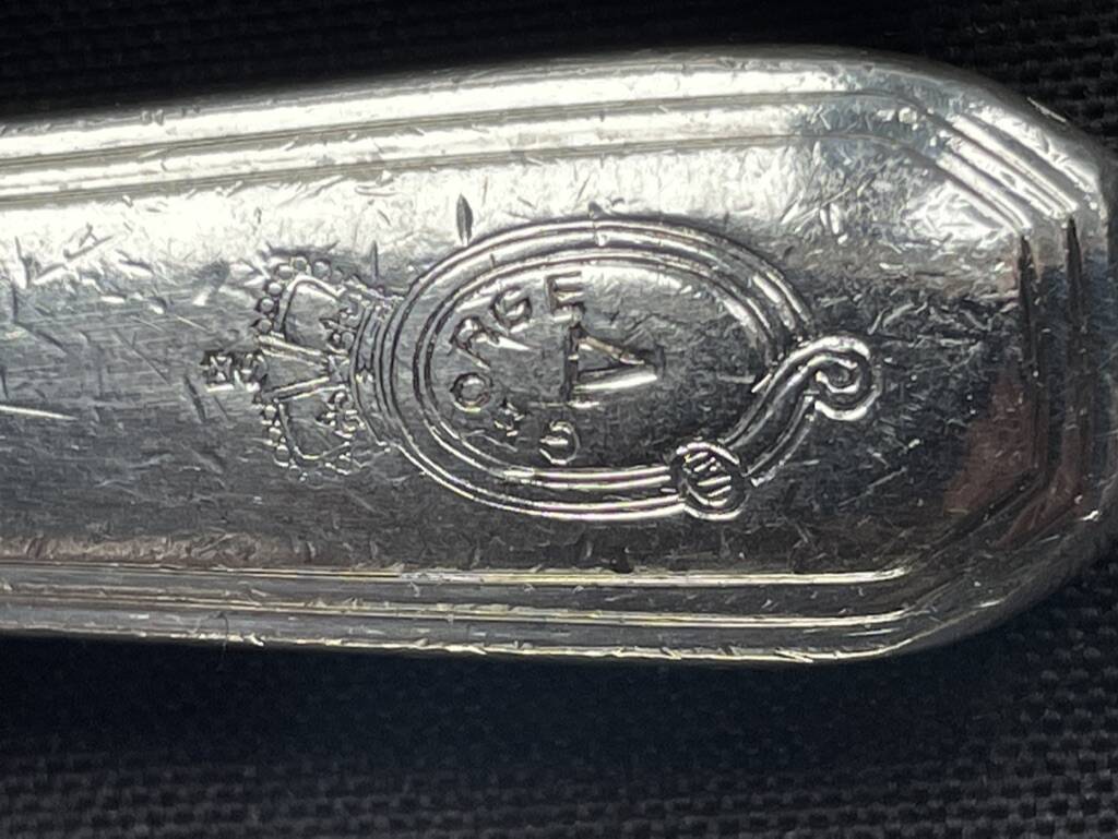 6 George V numbered knives including 3 Christofle