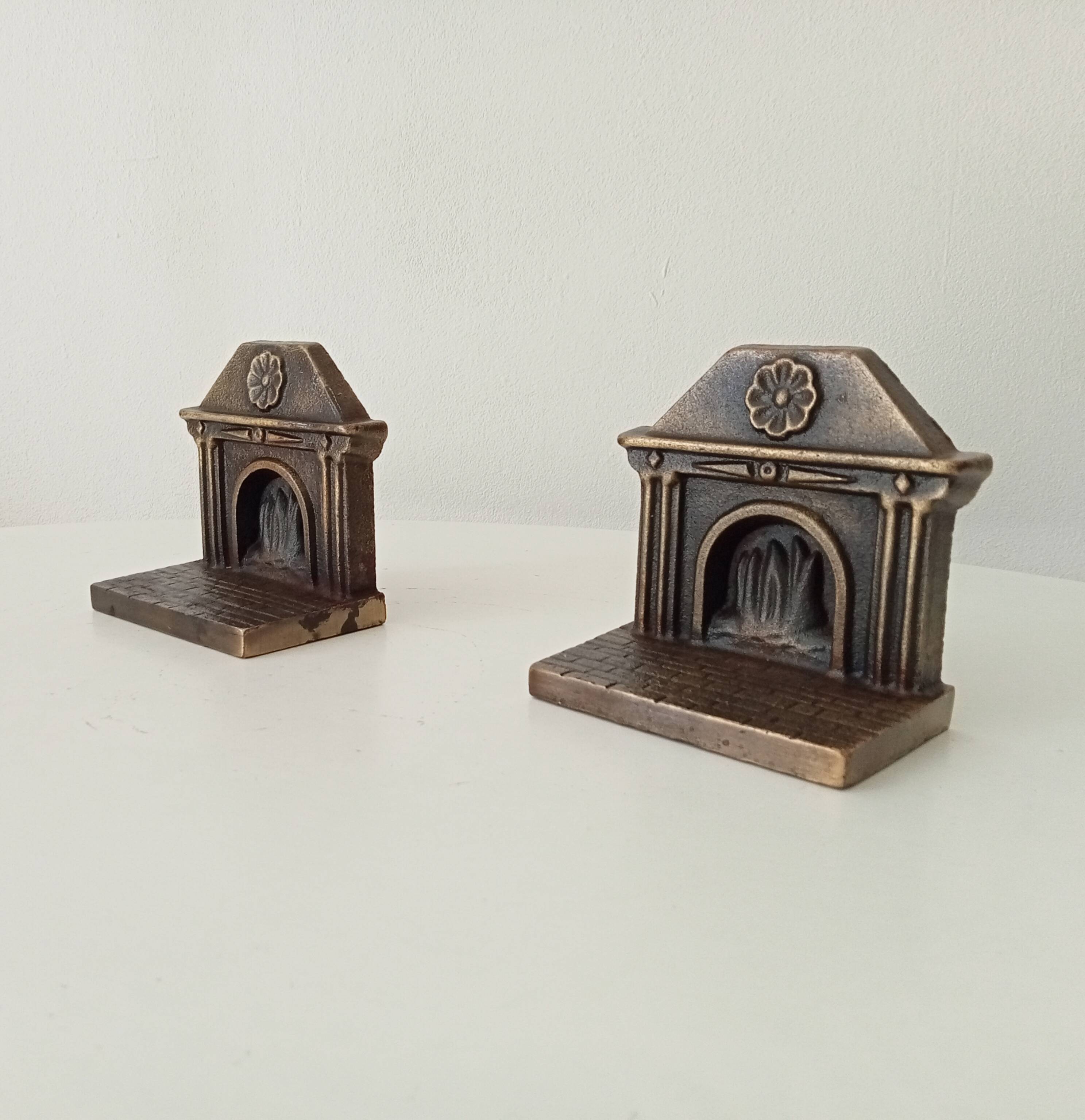 Paire de serres livres en bronze art déco années 1920