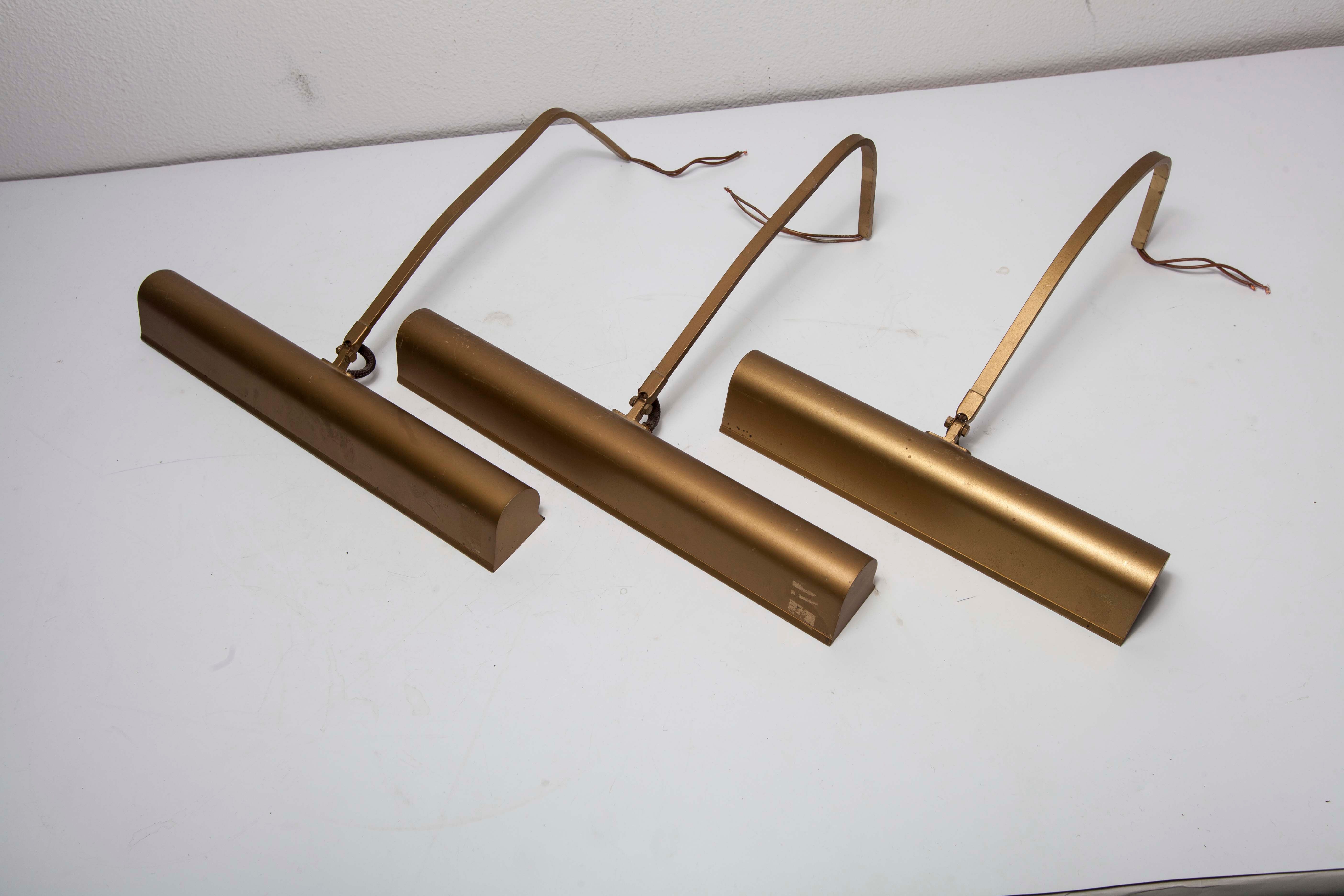 Lot of 3 brass painting wall light