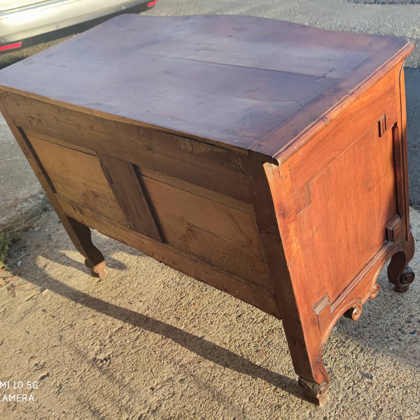 Transition period commode, circa 1760