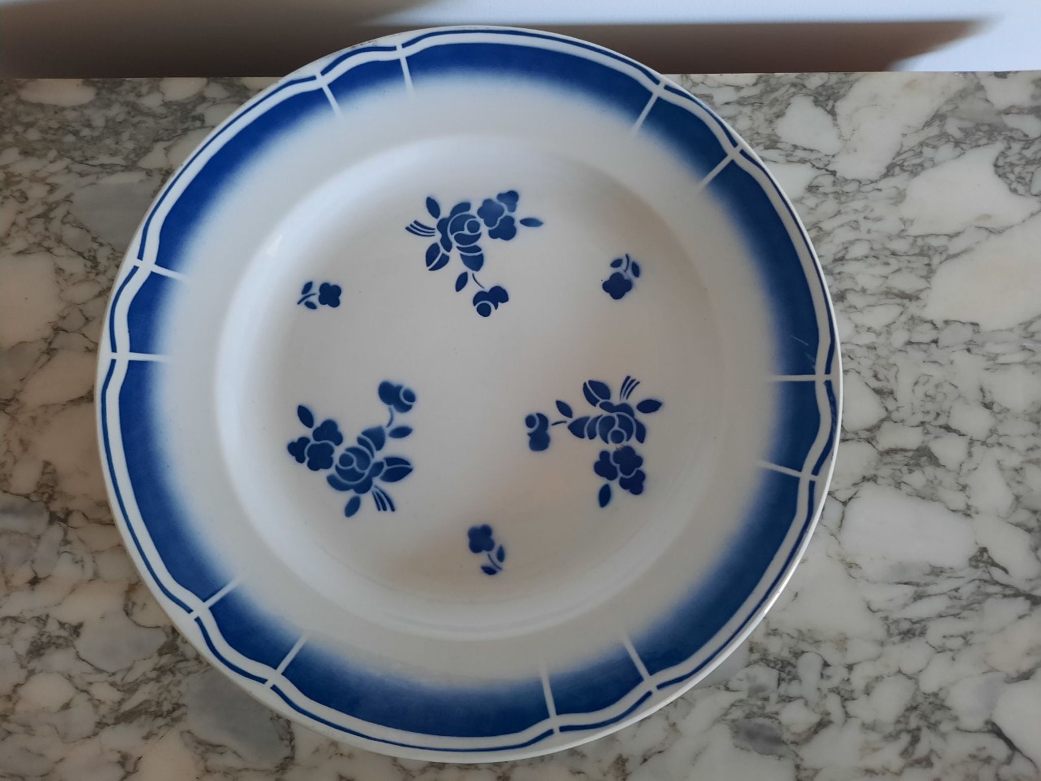 Serving dish