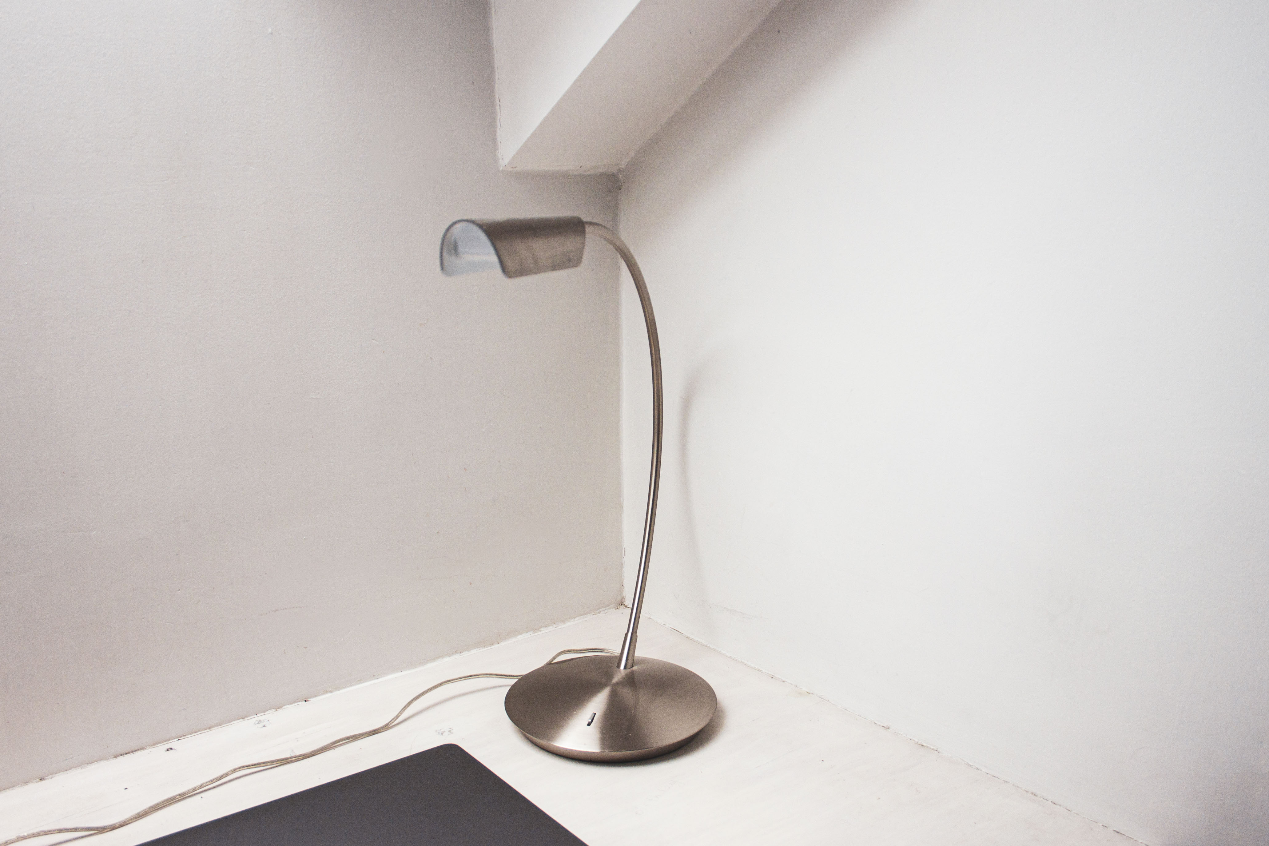 Minimalist desk lamp - Habitat - in stainless steel aier