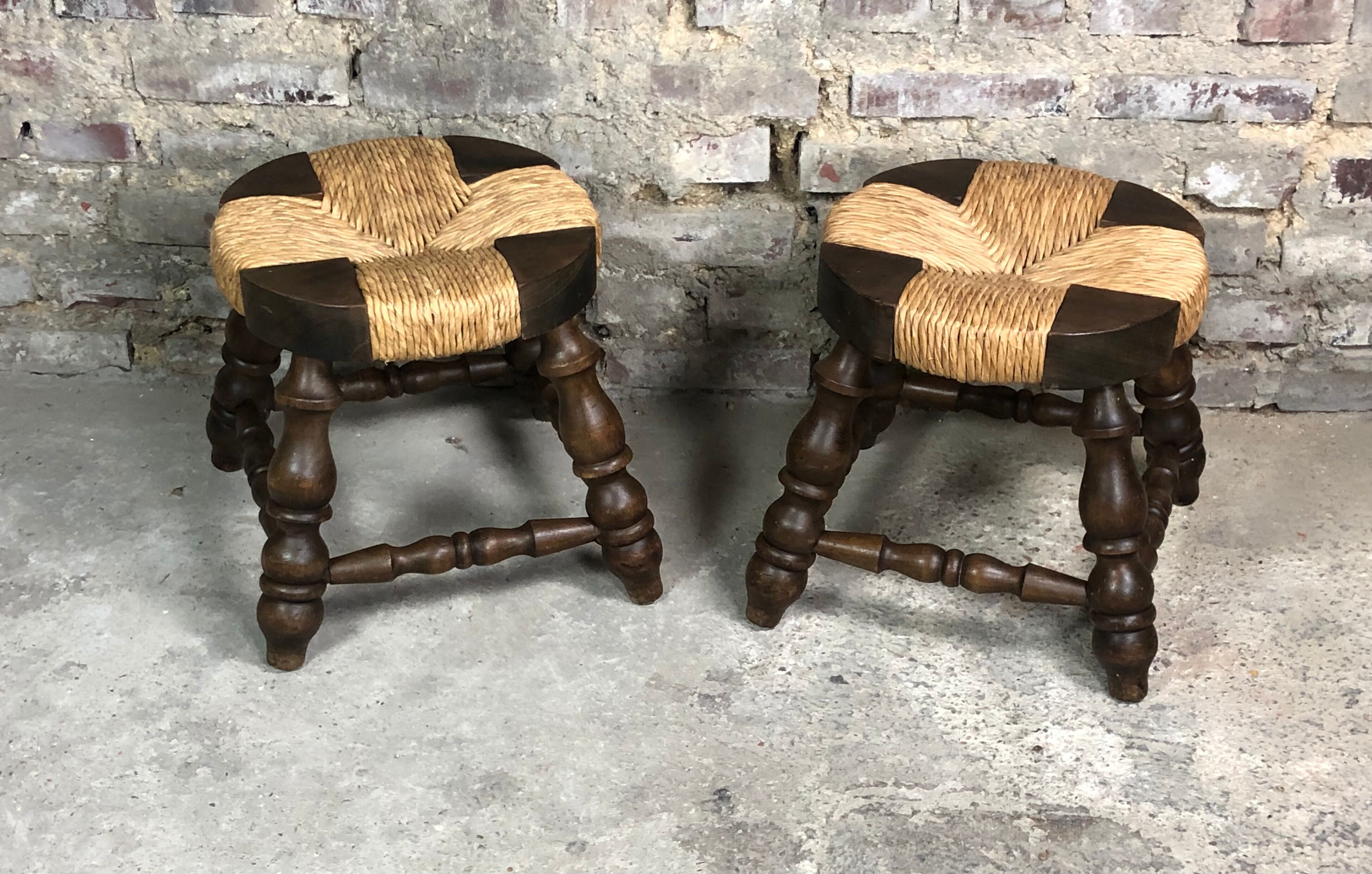 Set of 2 stools in wood and woven straw vintage 1960