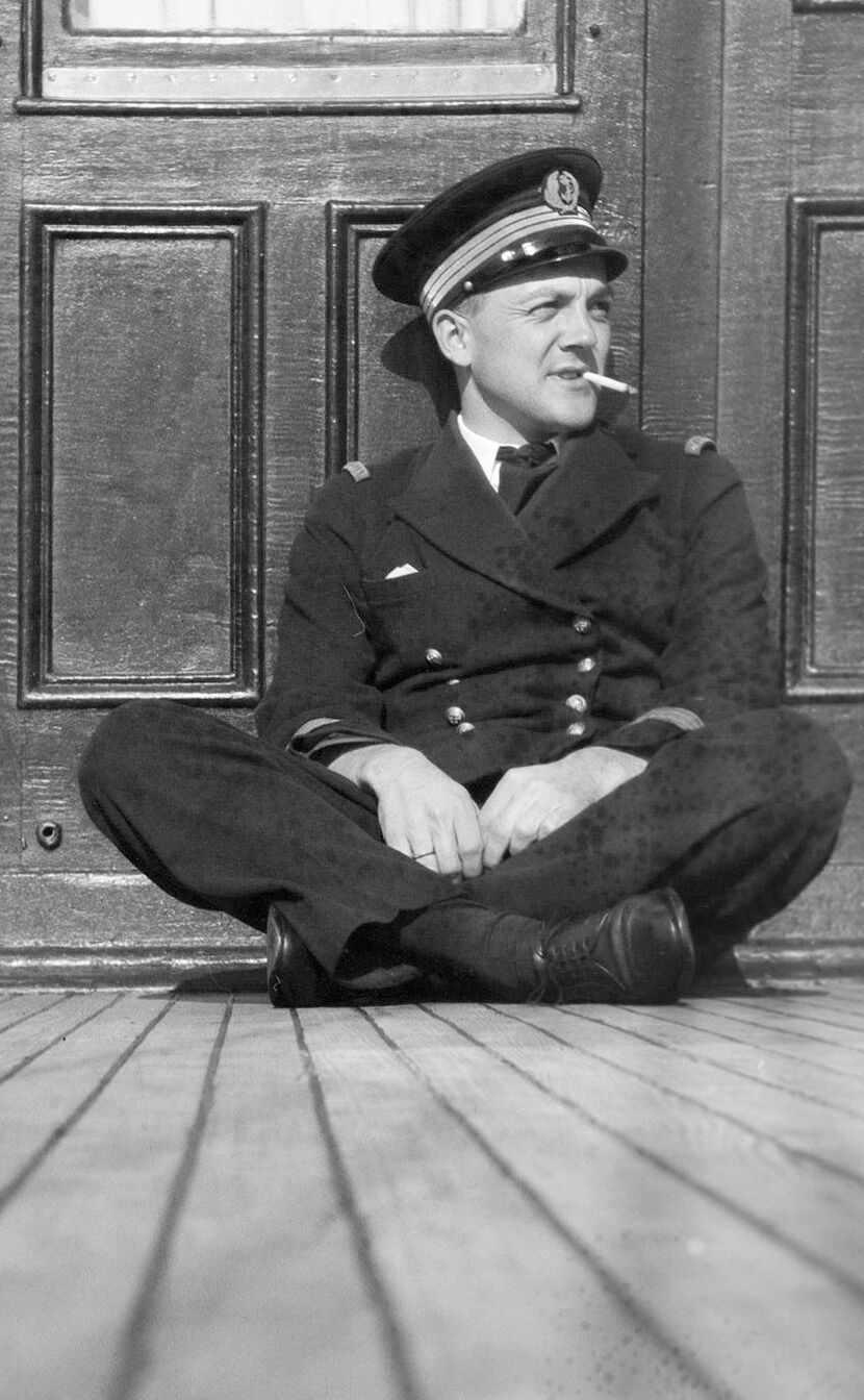 Vintage marine photo on the deck of a boat recent print 30x50cm on baryta paper