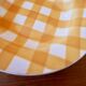 6 hollow plates with yellow and white checkered