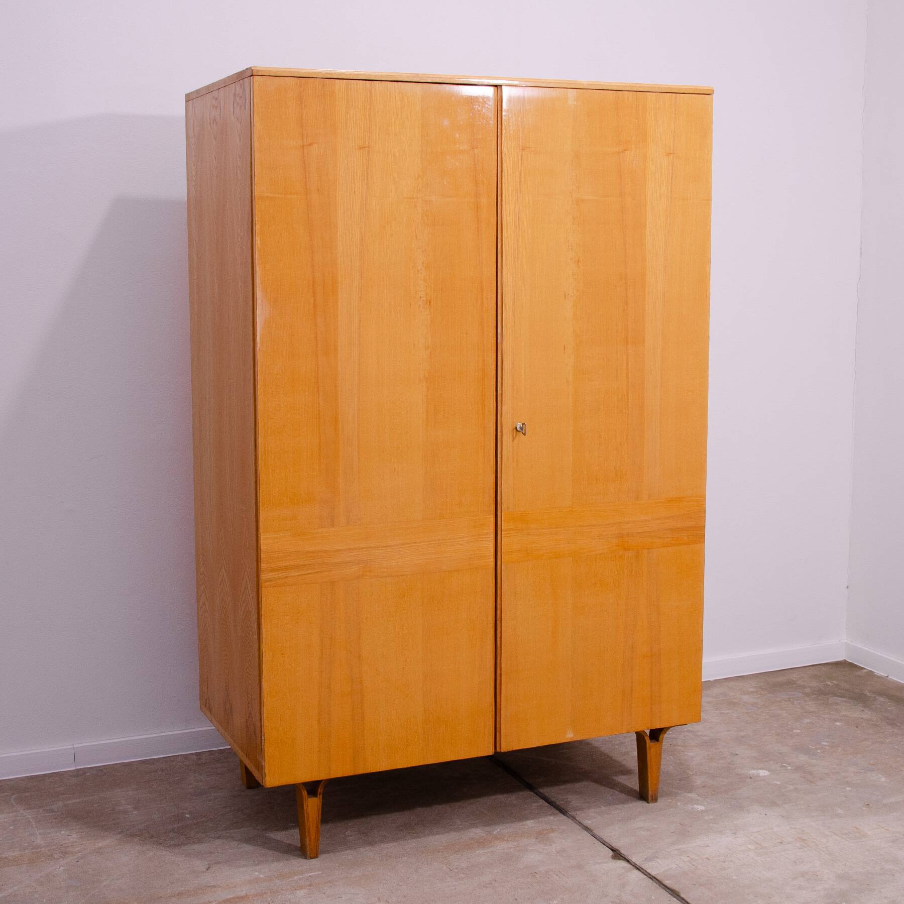 Armoire vintage de Novy Domov, années 1970, Tchécoslovaquie