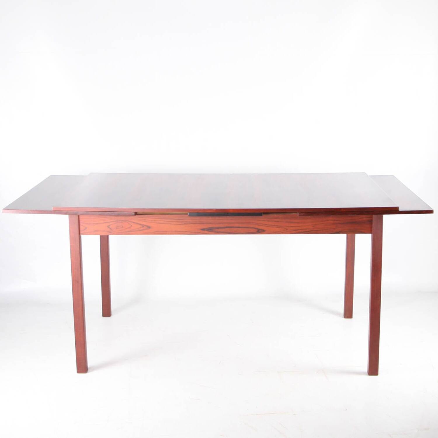 Extendable rosewood table