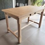 Farmhouse table