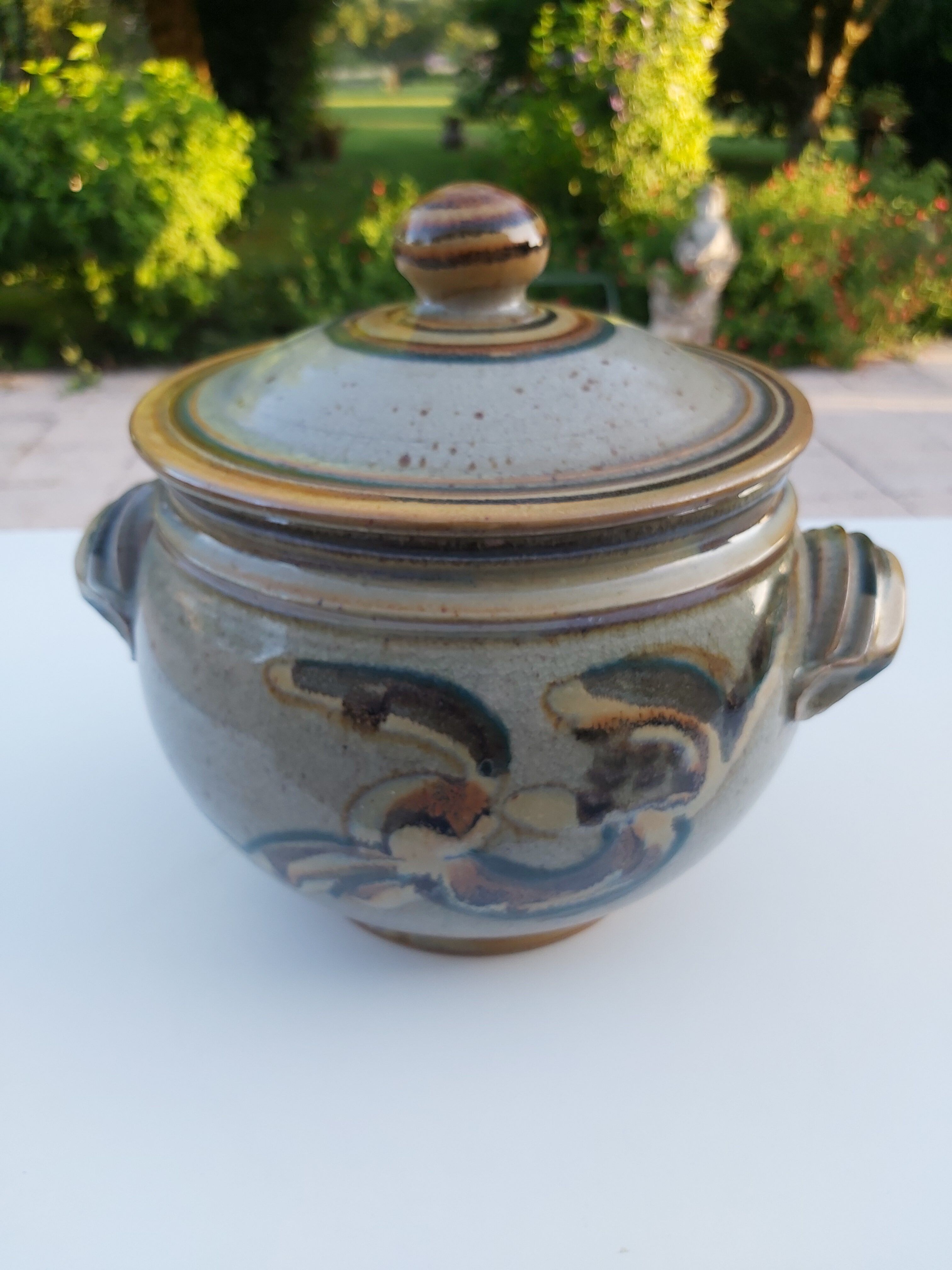 Soup pot in Blanot sandstone