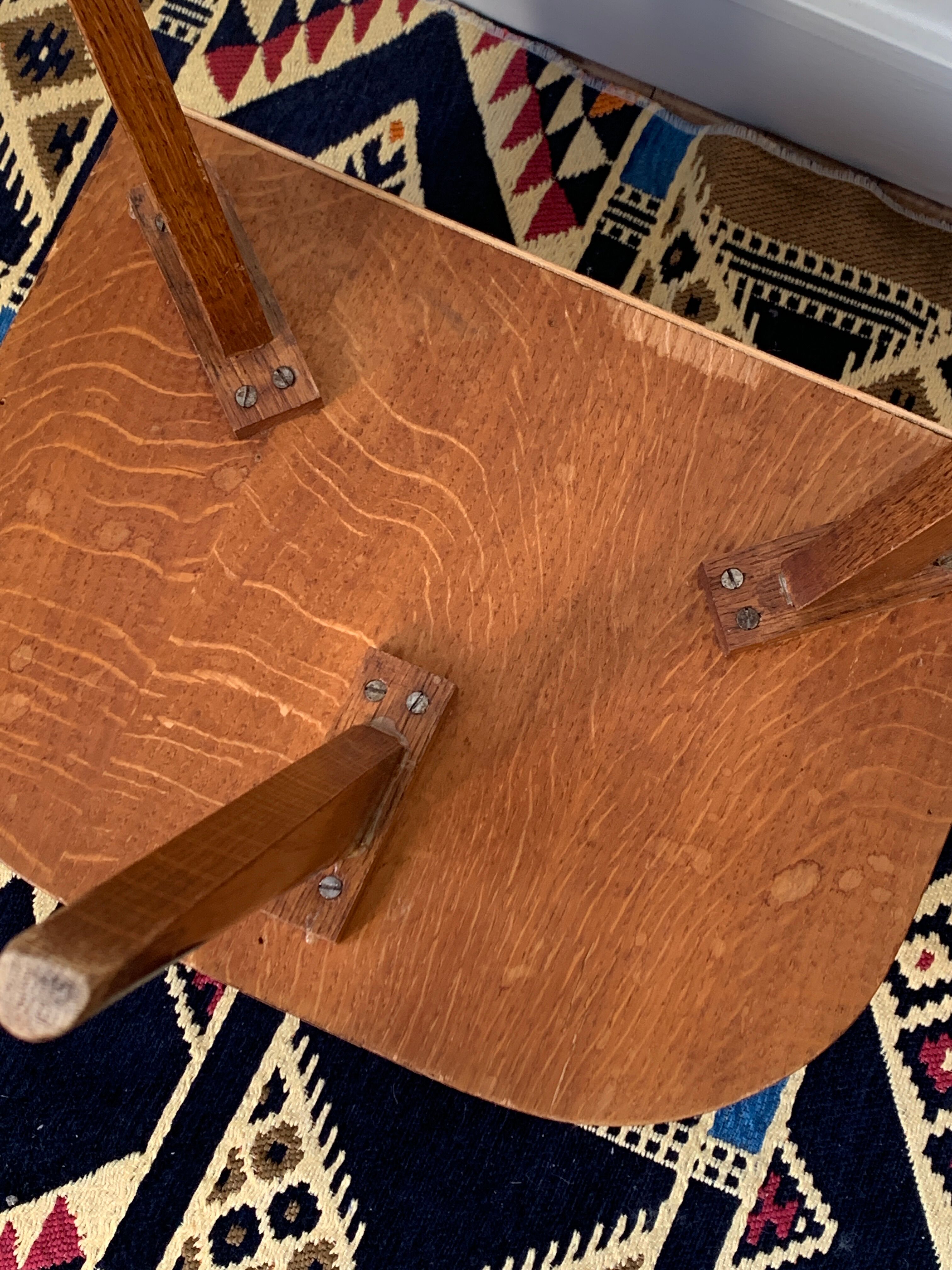 Tripod bedside