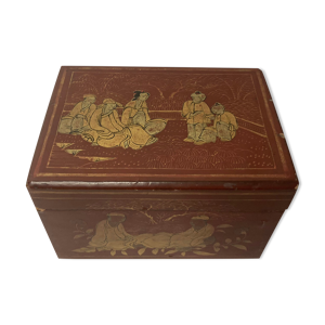 Boite en bois laqué