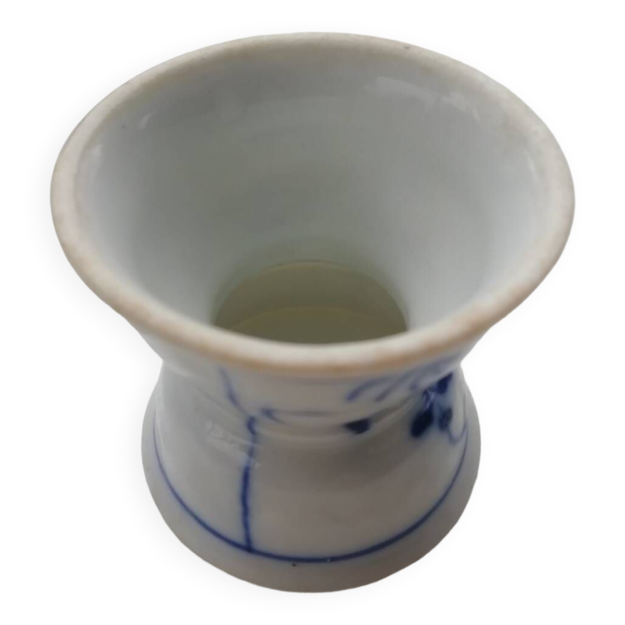 Diabolo egg cup