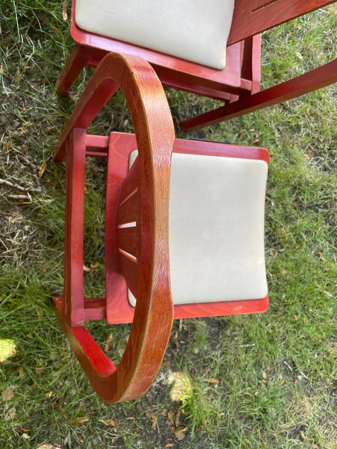 4 chaises bois rouge Baumann Argos