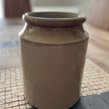 Pot en grès ancien