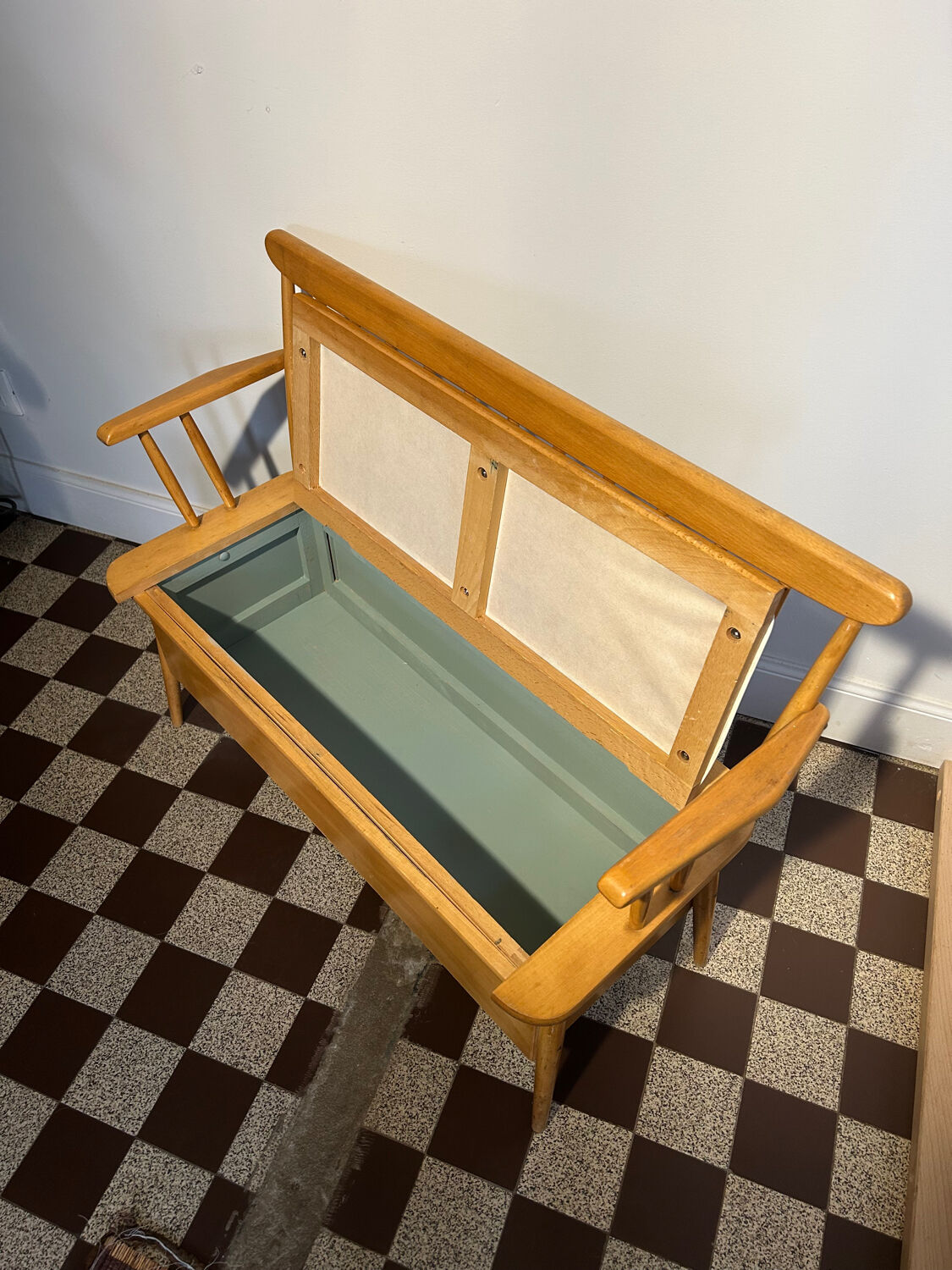 Vintage 1950s kids' bank safe