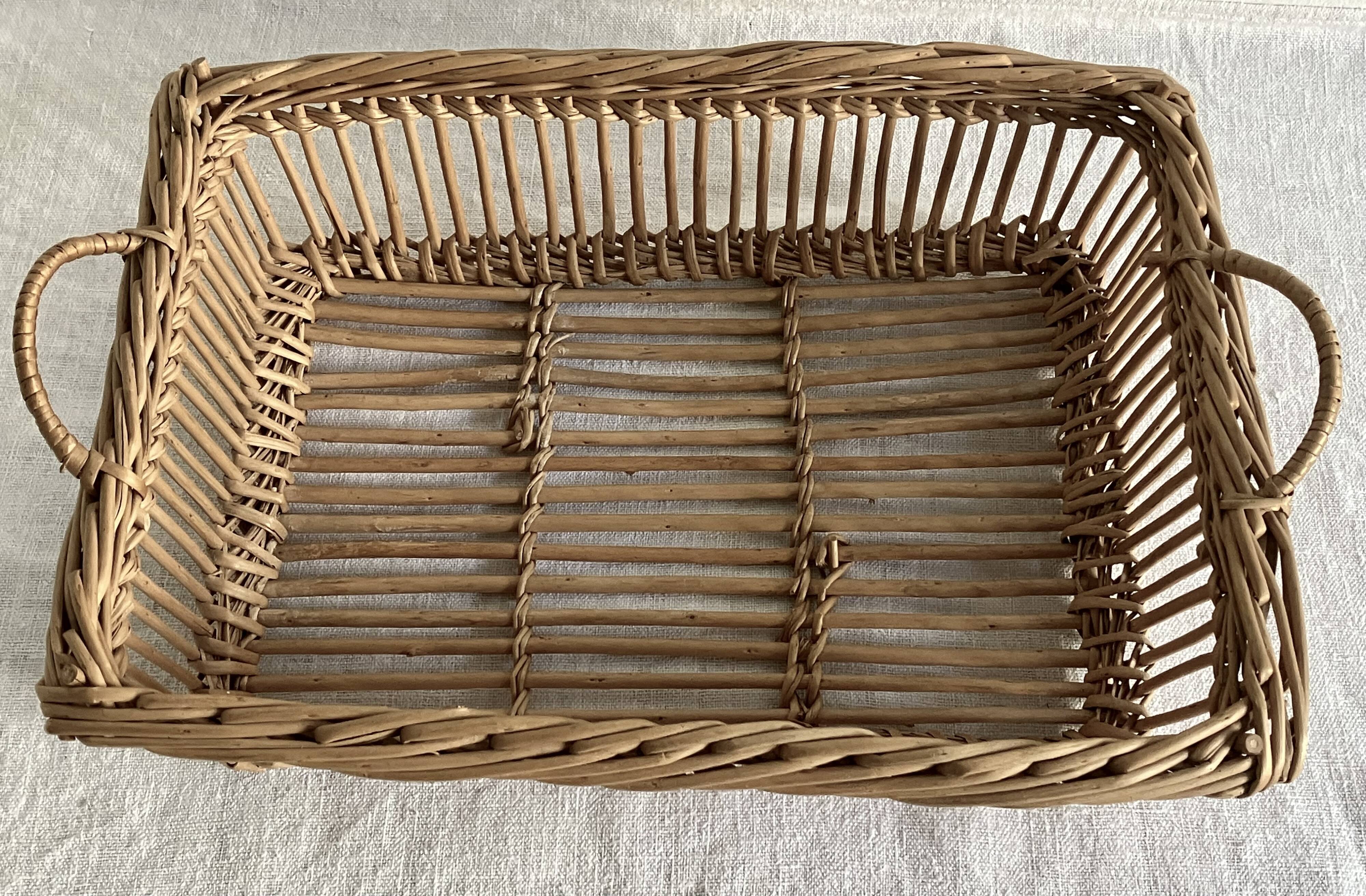 Woven wicker basket