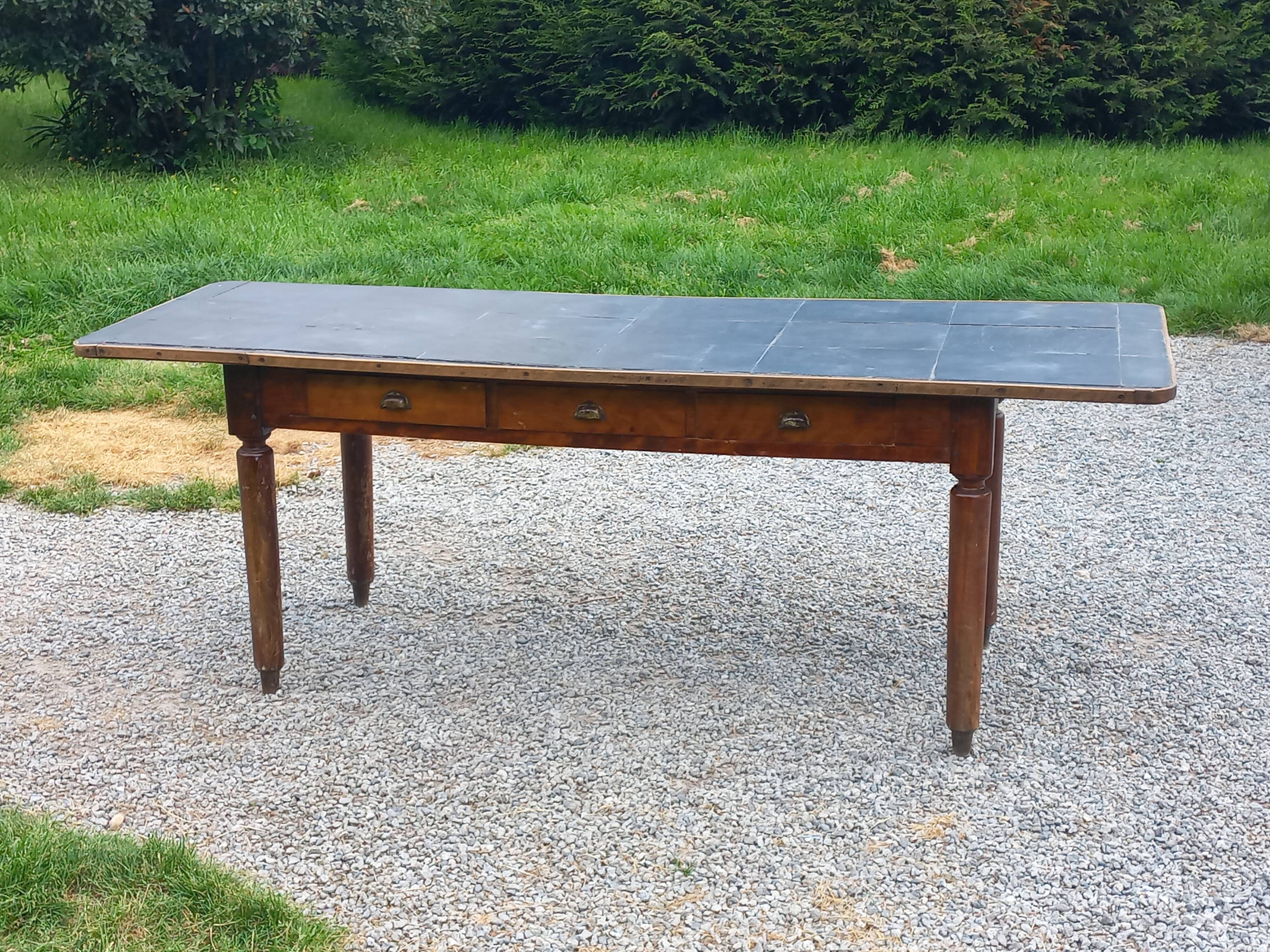Farmhouse table, late 19th/early 20th century, 6 drawers, slate top 2