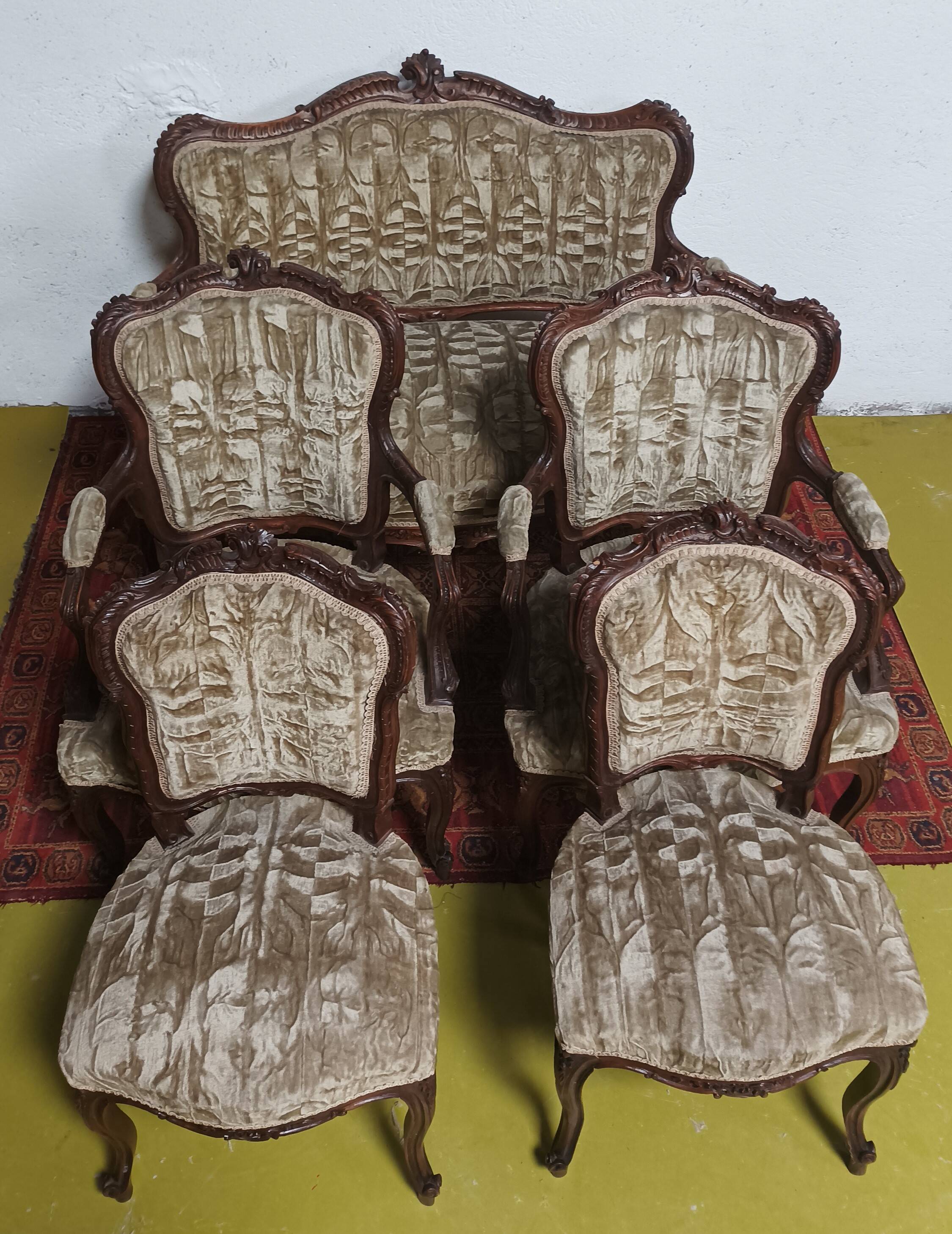 Living room set of Rocaille bench and armchairs in walnut