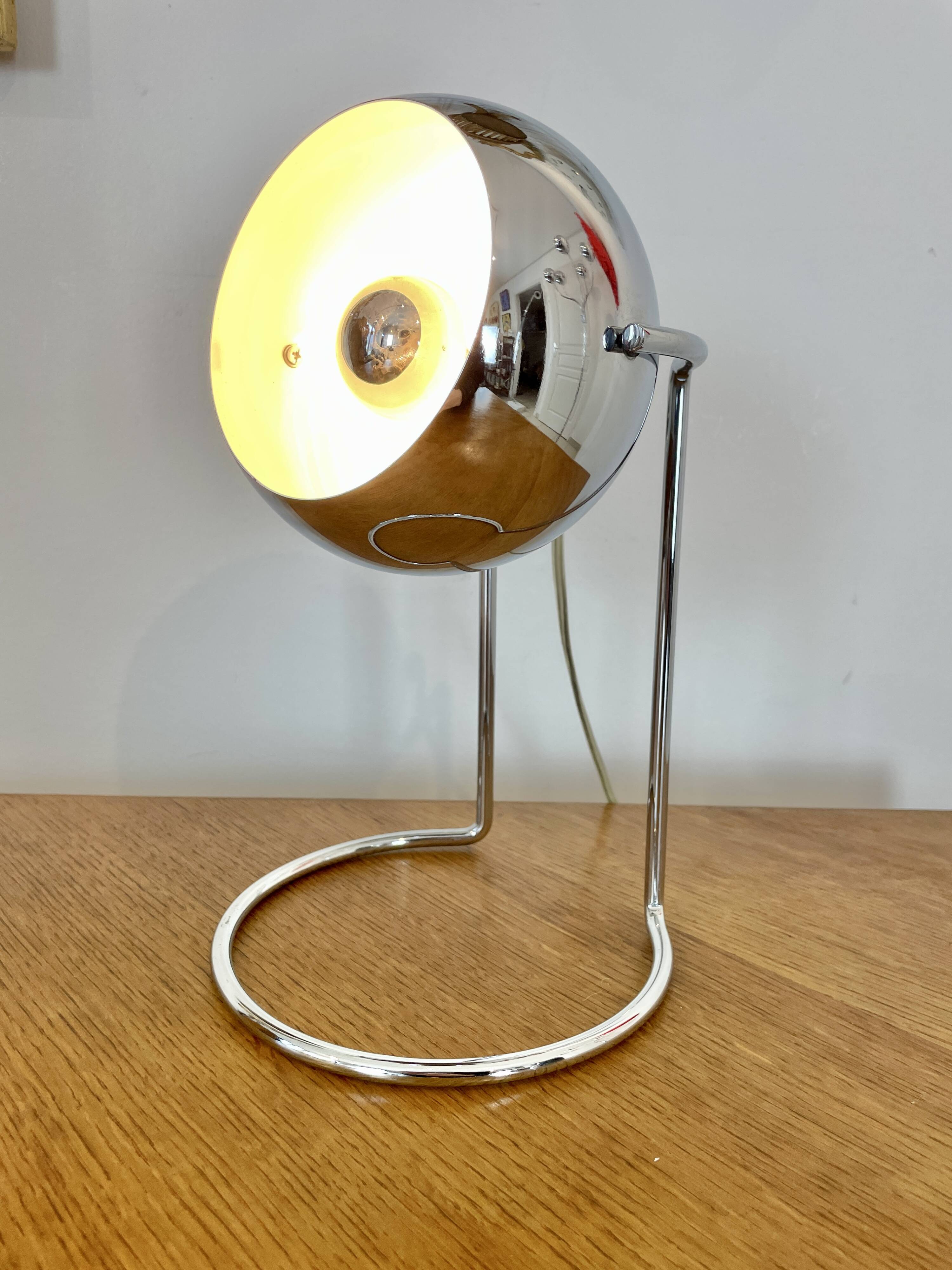 Lampe eyeball chromé