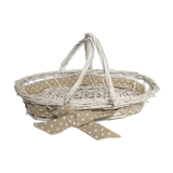 Presentation basket in white wicker