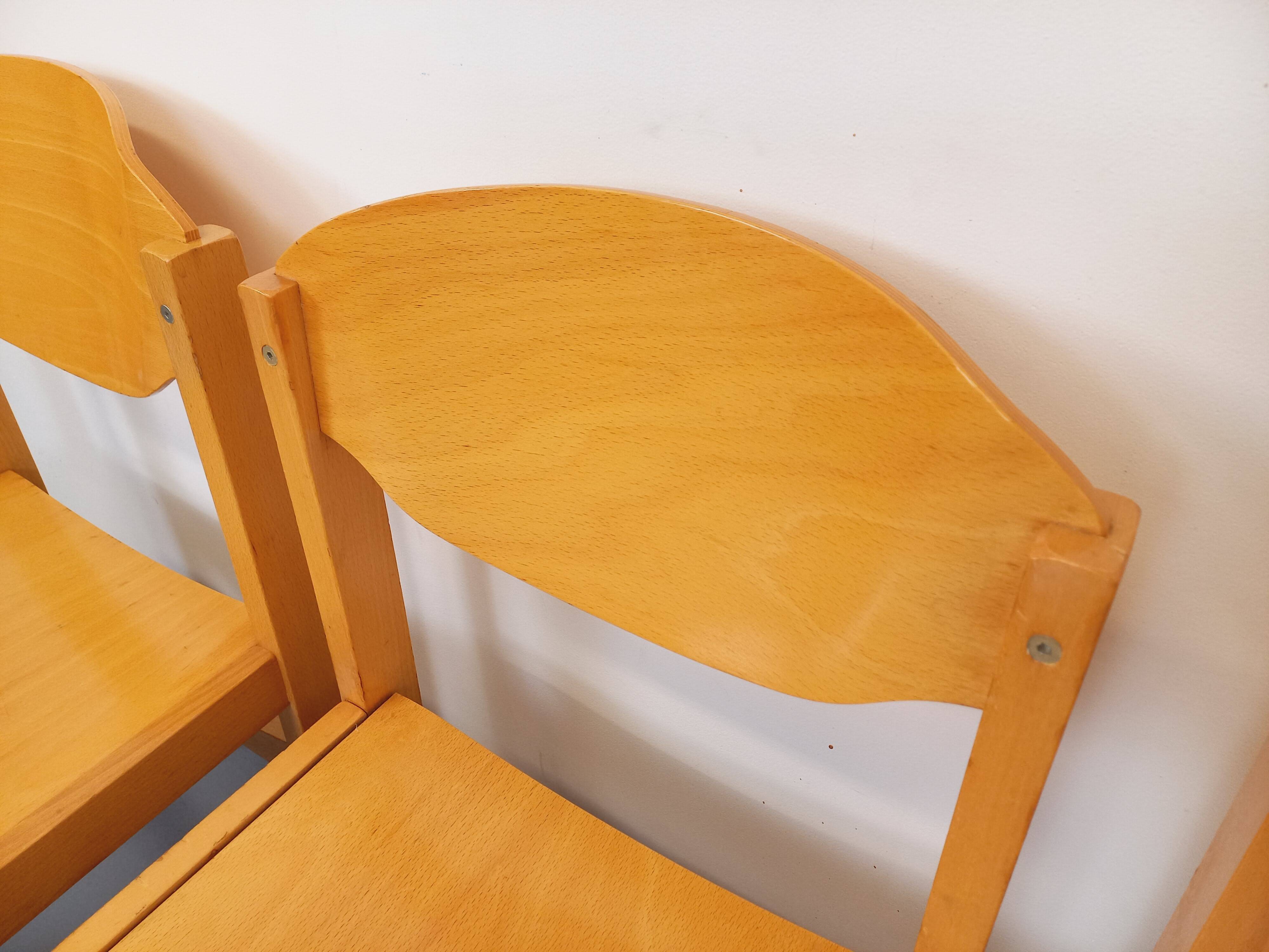 Set of 4 minimalist vintage beechwood chairs from the 80s