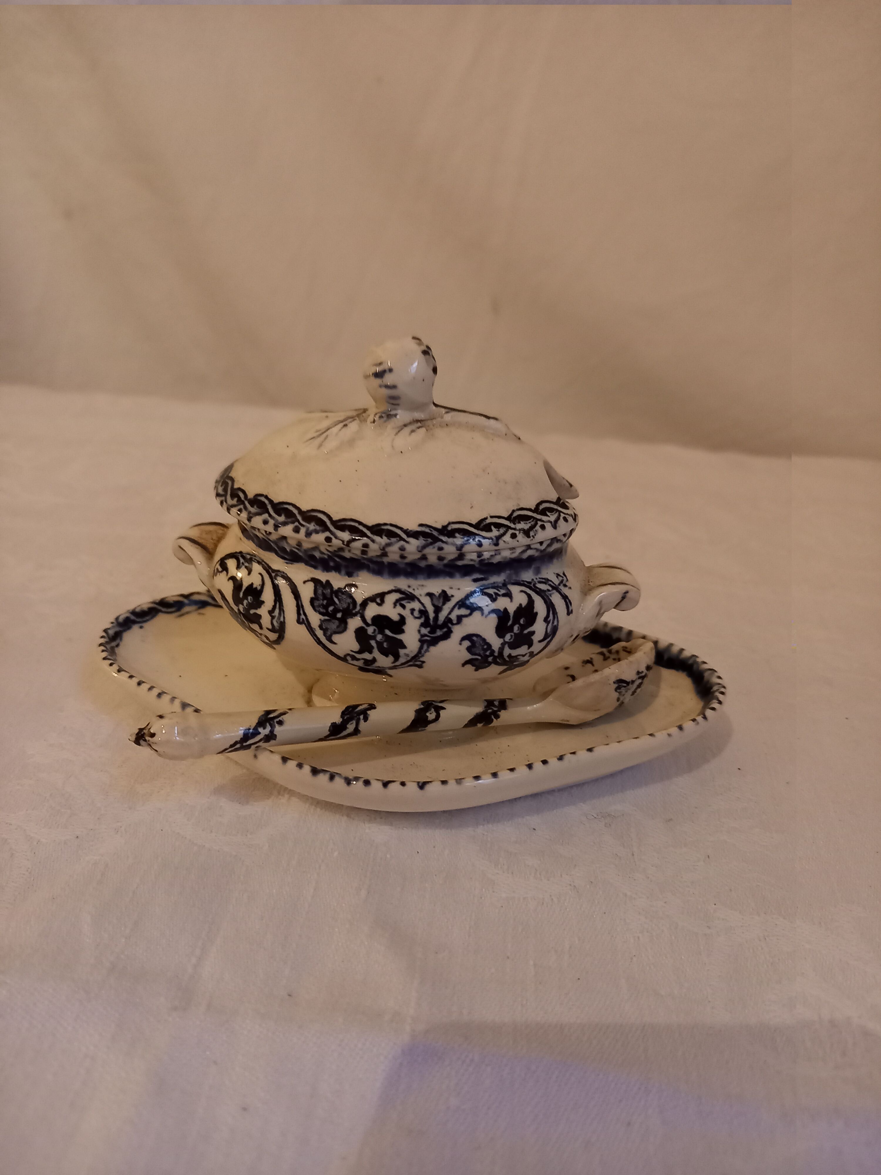 Terre de Fer Dish