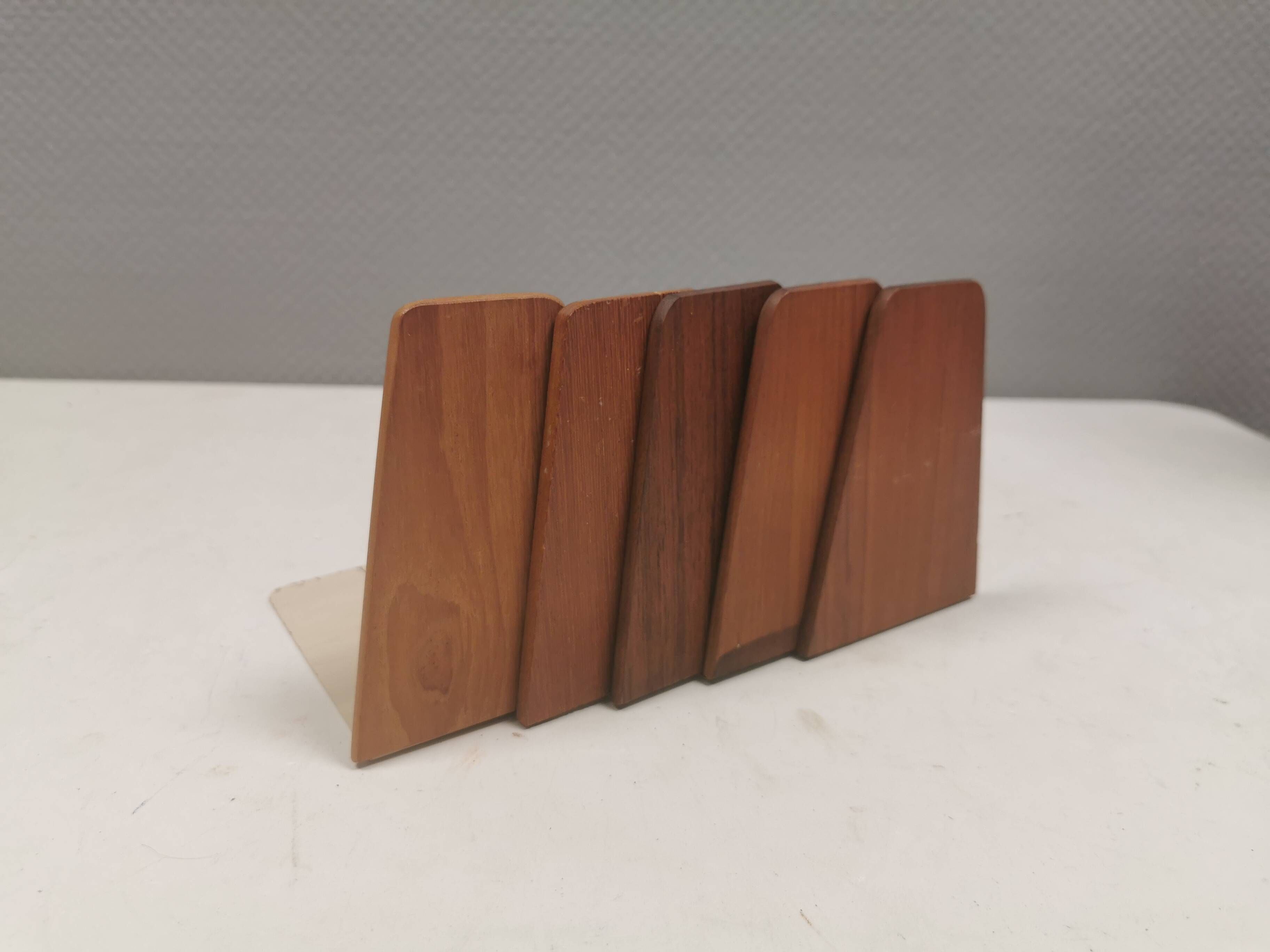 5 vintage bookends from the 1960s, teak with metal feet by Kai Kristiansen