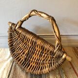 Rattan basket to hang