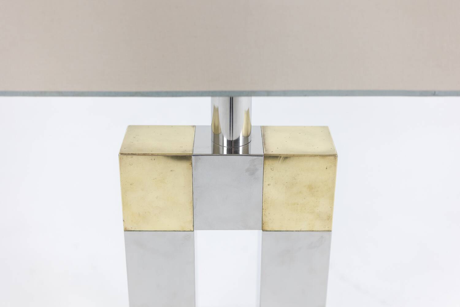 Sandro Petti. Geometric lamp in silvered and gilded metal. 1970s.