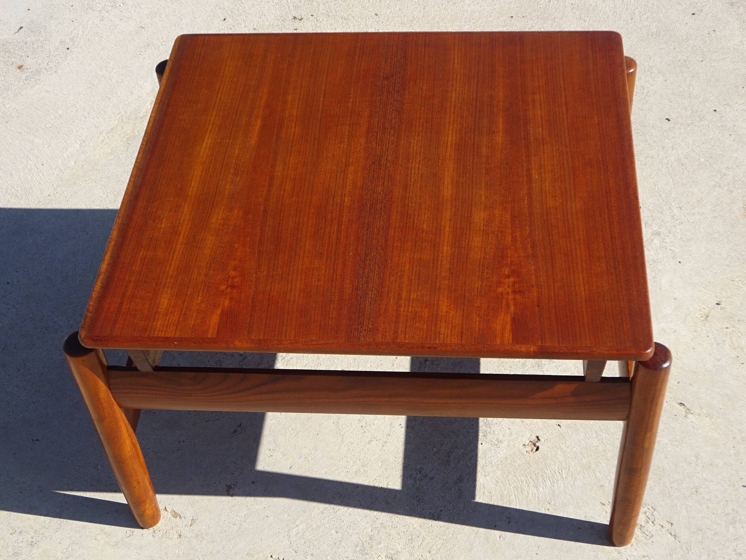 Modular bench and coffee table signed