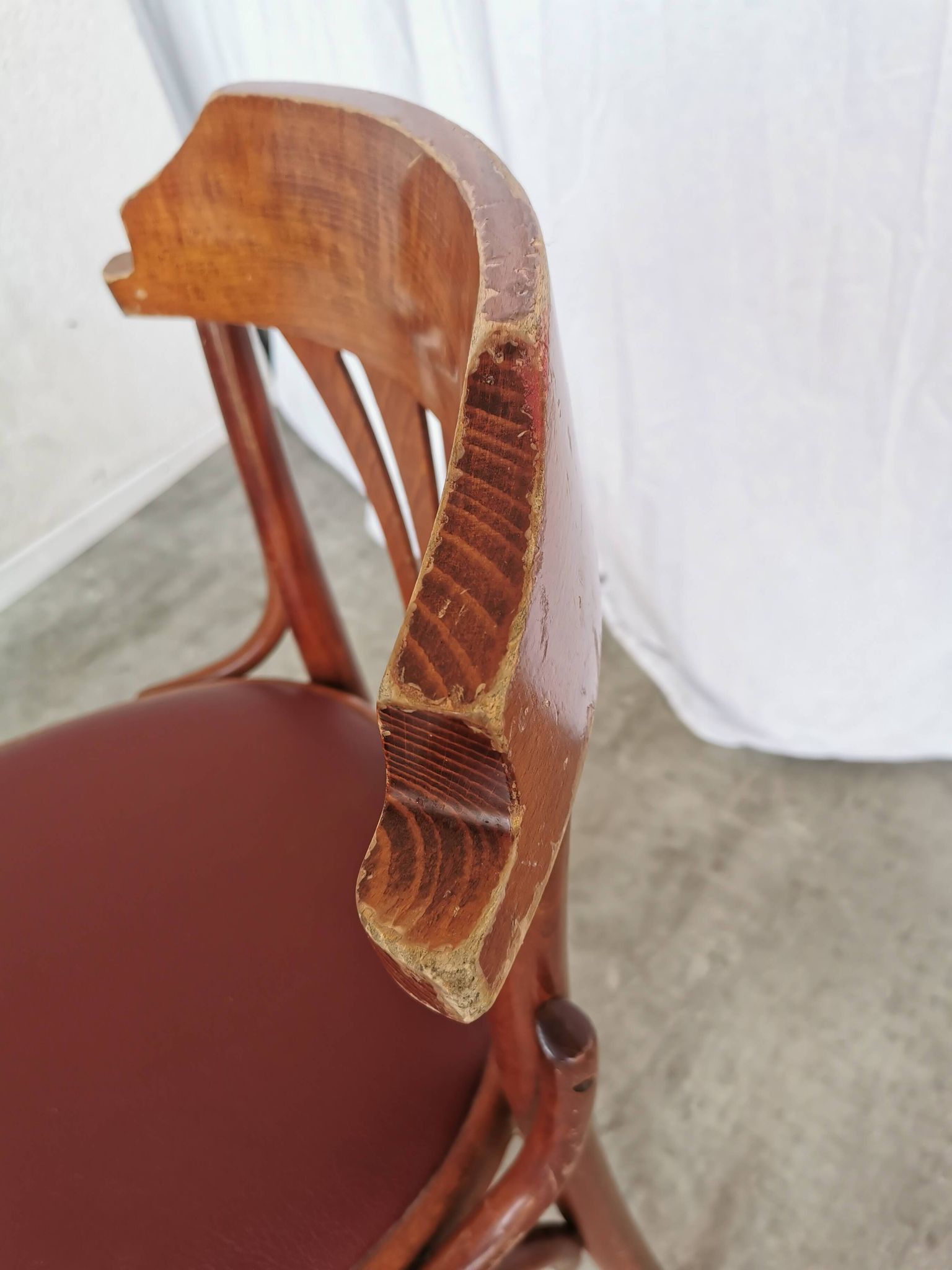 Vintage Bentwood Dining Chair: Thonet Style Fan Backrest, 1970s Irish Pub