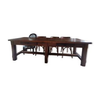 Farm table