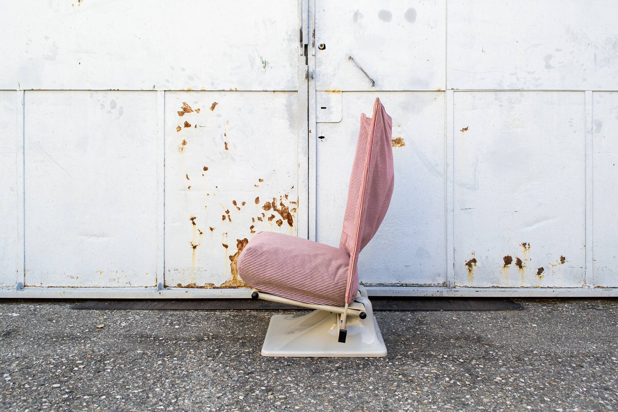 Fauteuil modèle AEO par Archizoom Associati pour Cassina, 1973