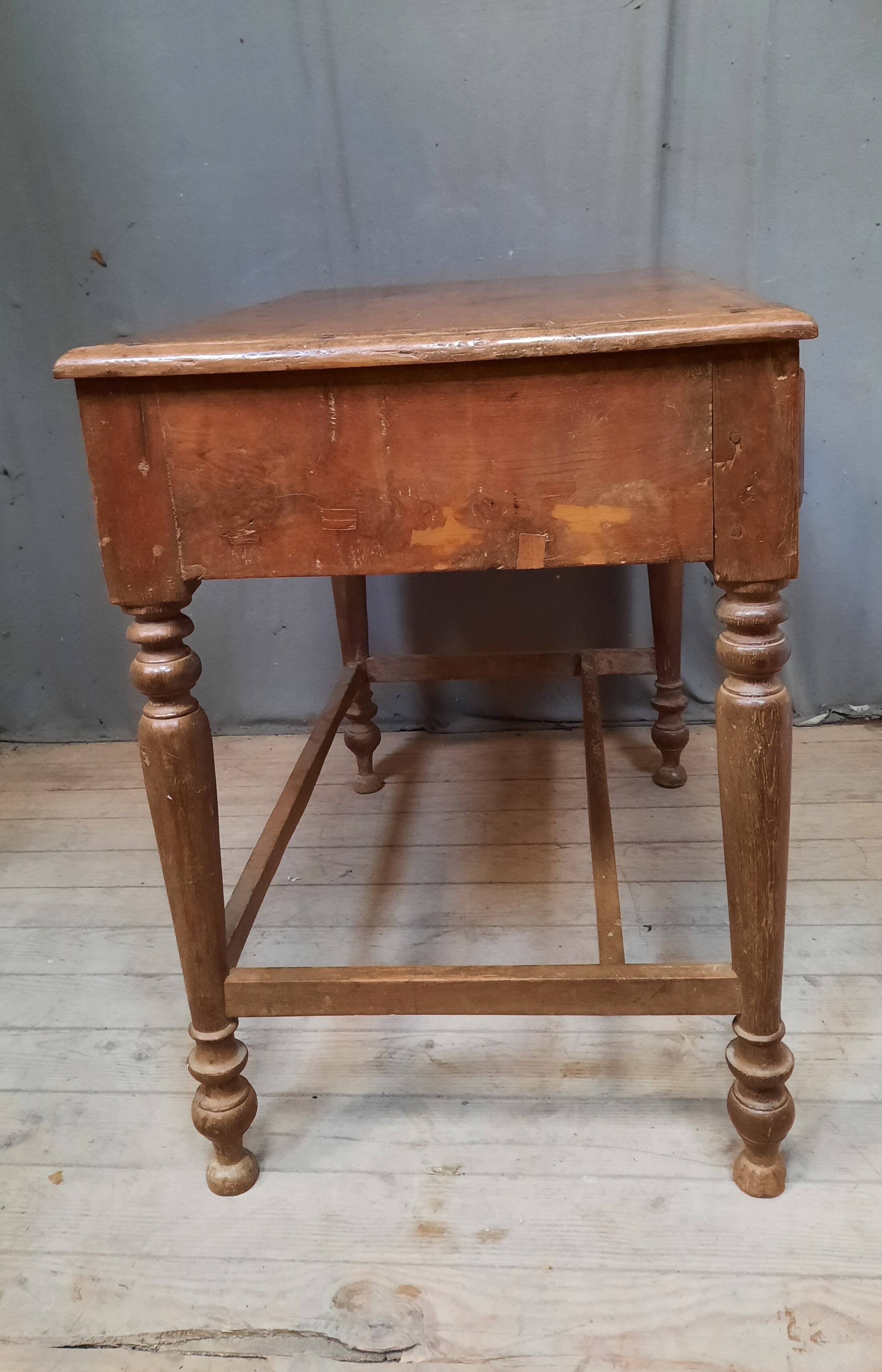 Table burreau rustique à 2 tirroirs