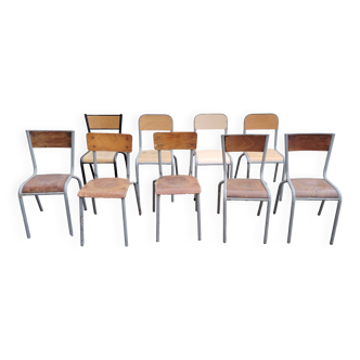Set 9 chaises d'école ancienne dépareillées