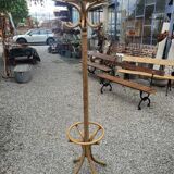 Perroquet ancien en bois courbé