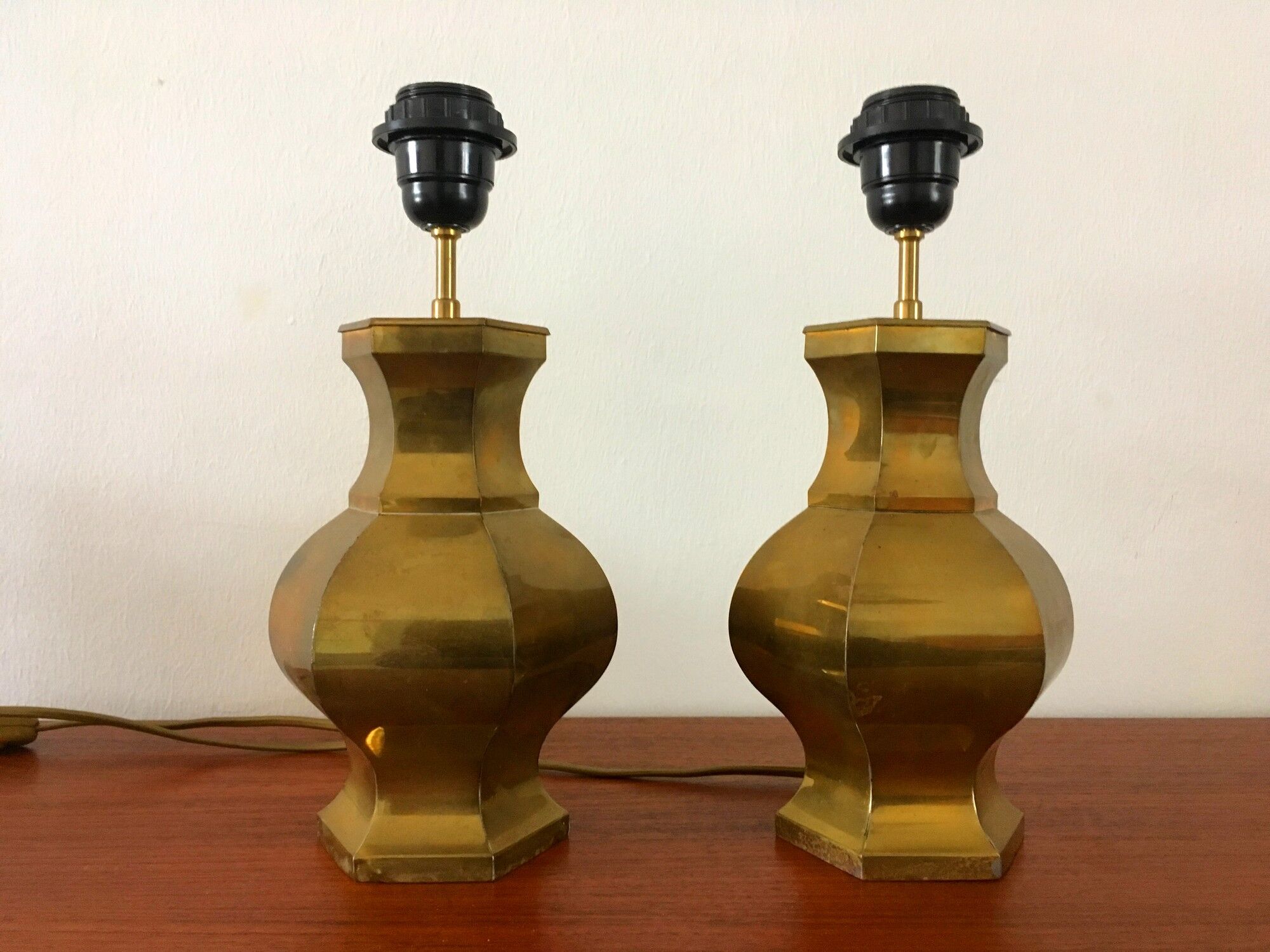 2 vintage brass lamps