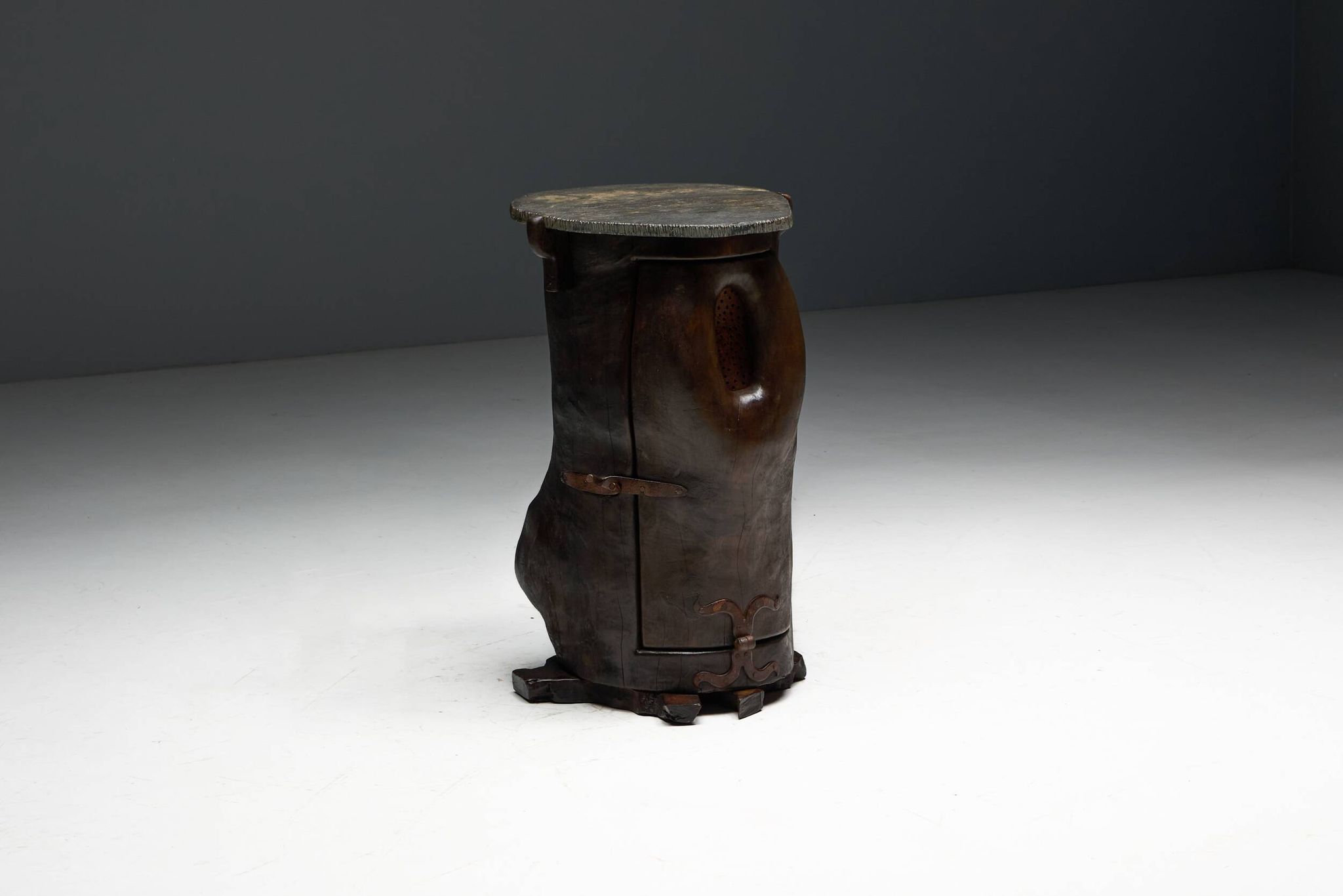 Table d'appoint rustique vernaculaire, France, 19e siècle