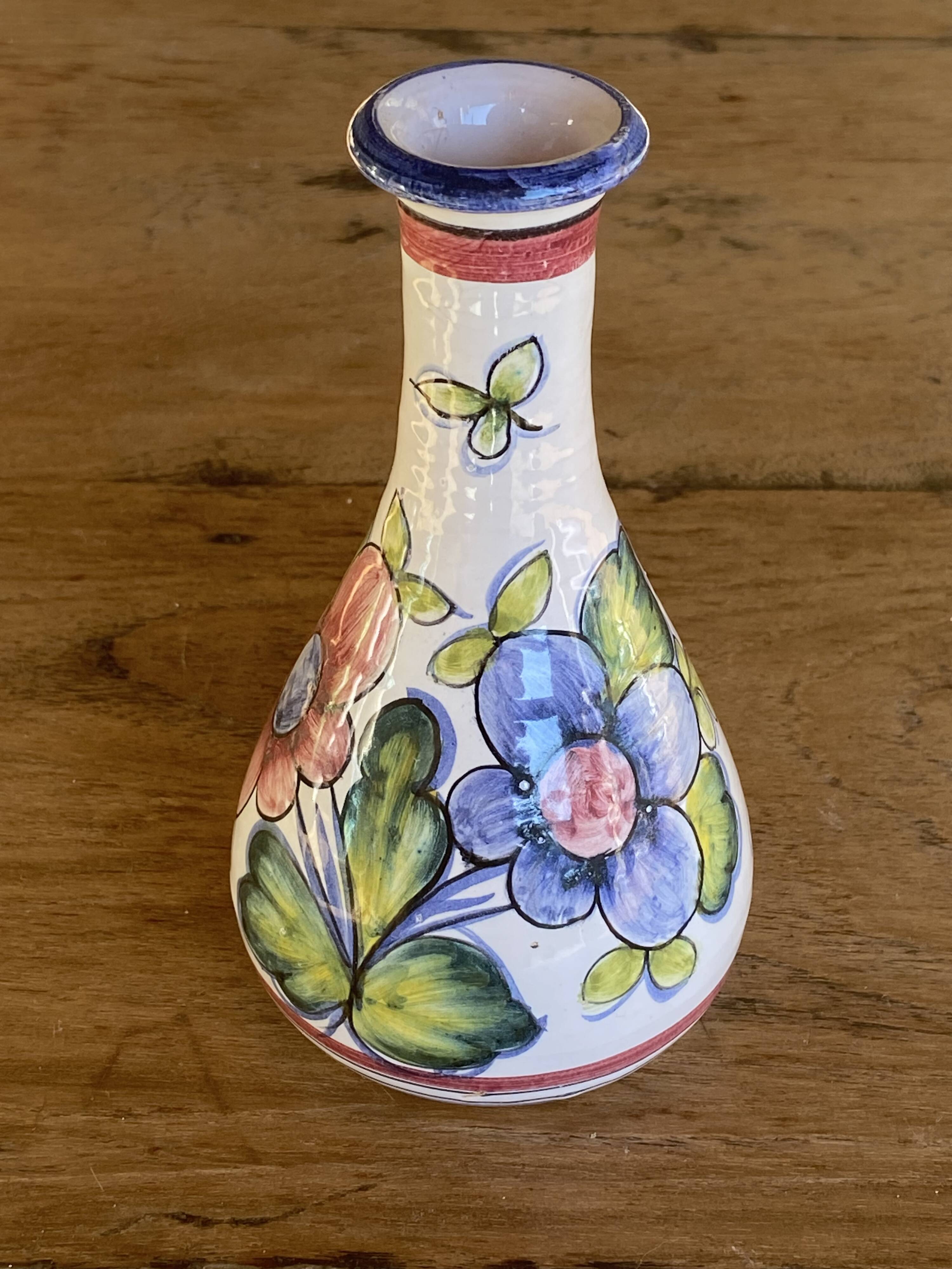 Coimbra earthenware bottle vase